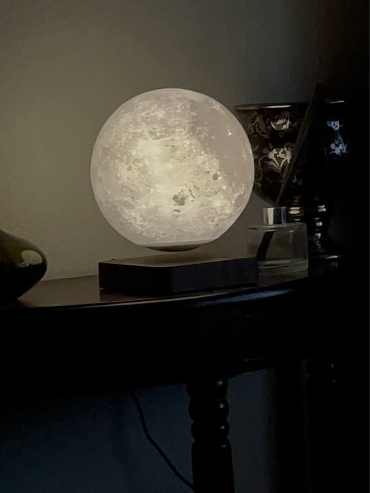 Kagura® Moon Lamp - Customer Photo From Piedad Benavides