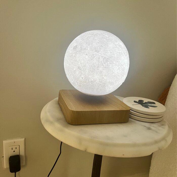 Kagura® Moon Lamp - Customer Photo From Melanie