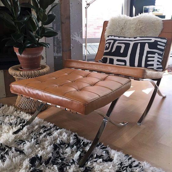 Barcelona Chair with Stool Replica - Customer Photo From Customer Sohnne