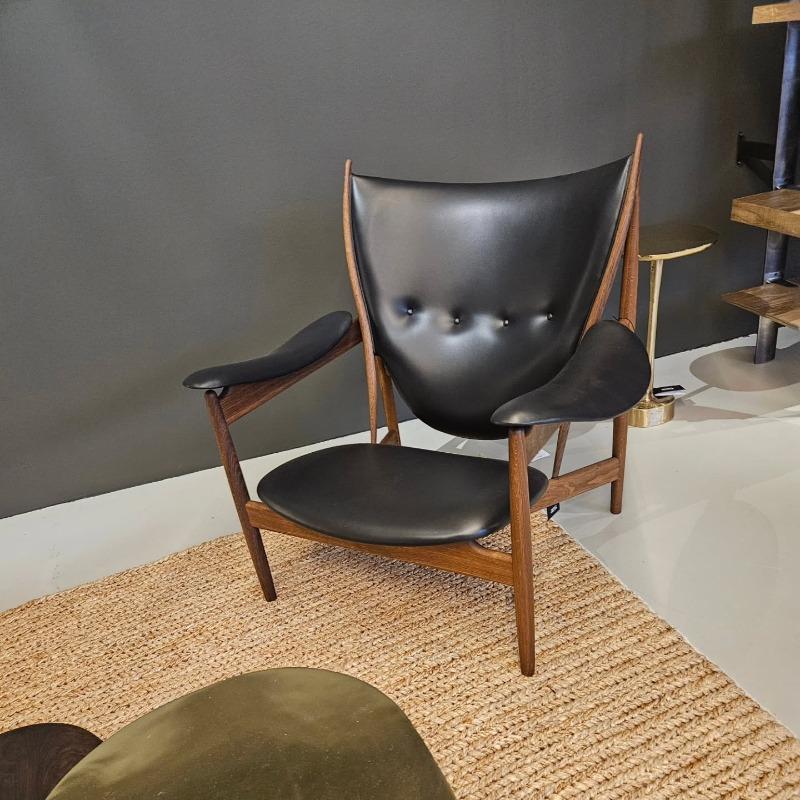 Chieftain Chair Replica By Finn Juhl - Customer Photo From Timothy