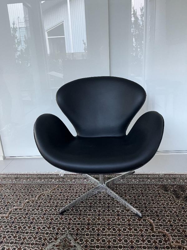 Jacobsen Chair - Customer Photo From Joylene H.