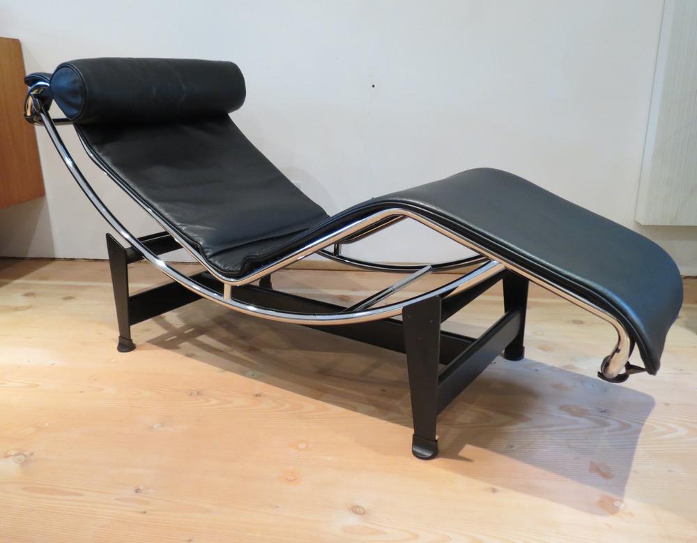 LC4 Chaise Lounge Replica by Le Corbusier for Cassina - Customer Photo From Cynda