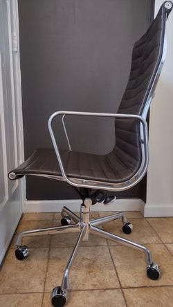 Eames Aluminum Office Executive Group Chair Replica - Customer Photo From Customer Sohnne