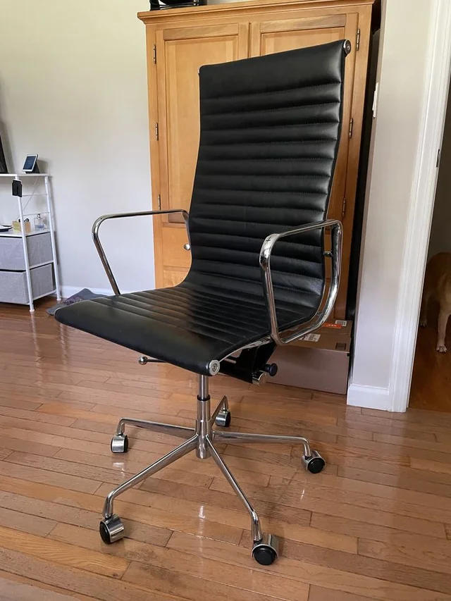 Eames Aluminum Office Executive Group Chair Replica - Customer Photo From Nelda