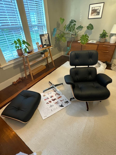 Eames Lounge Chair and Ottoman Replica (Premier Tall Version) - Customer Photo From Darmha