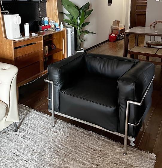 LC2 Petit Modele Armchair - Customer Photo From Tracy d. Peralta