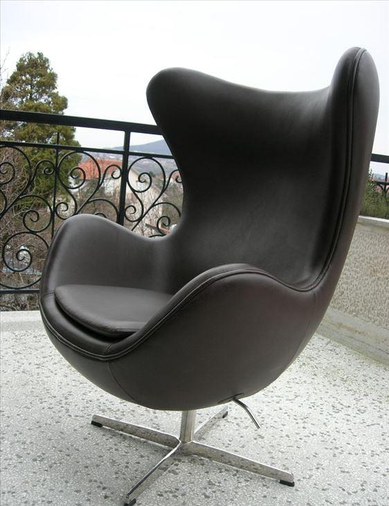 Egg Chair Replica - Customer Photo From Peter