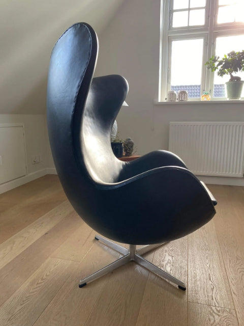 Egg Chair Replica - Customer Photo From Mark