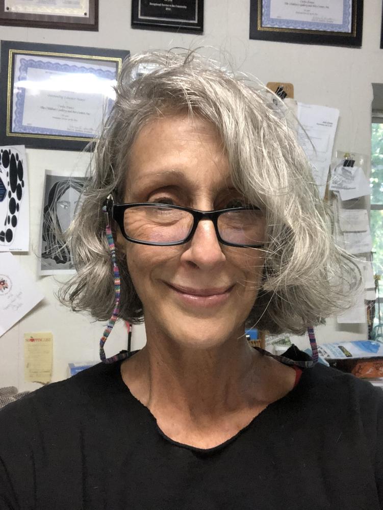 Silver Lining Purple Brightening Shampoo For Gray & White Hair - Customer Photo From Natalie Prieto