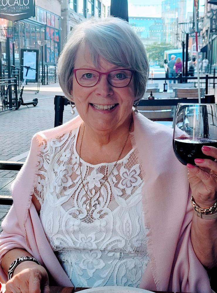 Silver Lining Purple Brightening Shampoo For Gray & White Hair - Customer Photo From MaryAnn Mann