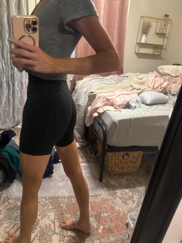 Reluna Original Sculptseam™ Short 6" Black - Customer Photo From Elissa Finley