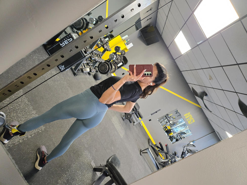 Reluna™ Empower Sculptseam® Pocket Short 6” Vintage Indigo - Customer Photo From Valeria Fucaraccio