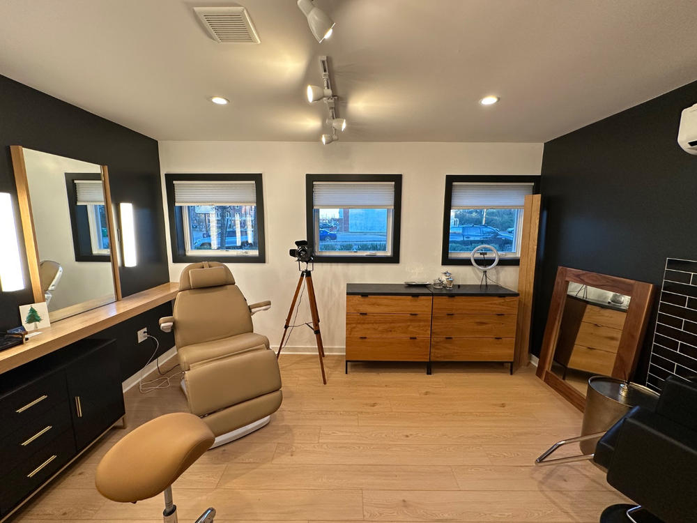 Spa Luxe Insight Medi Spa Medical Treatment Exam Chair - Customer Photo From Amanda Fertile C/O The Hive 