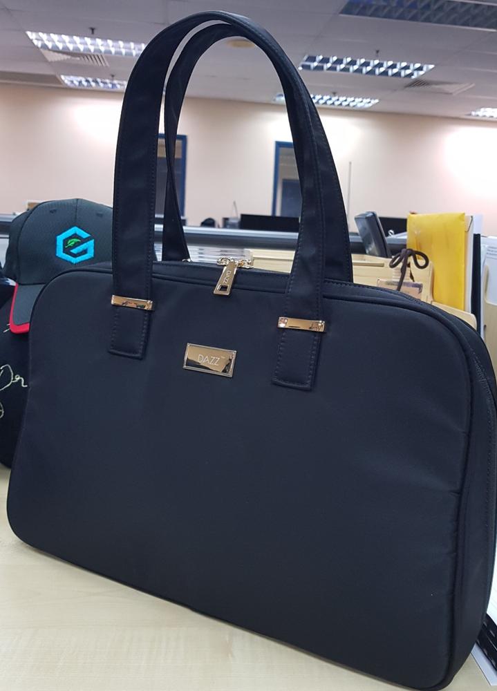 On the Move: The Ultimate Workstation Tote Handbag by DAZZ - Customer Photo From Netty Zakaria