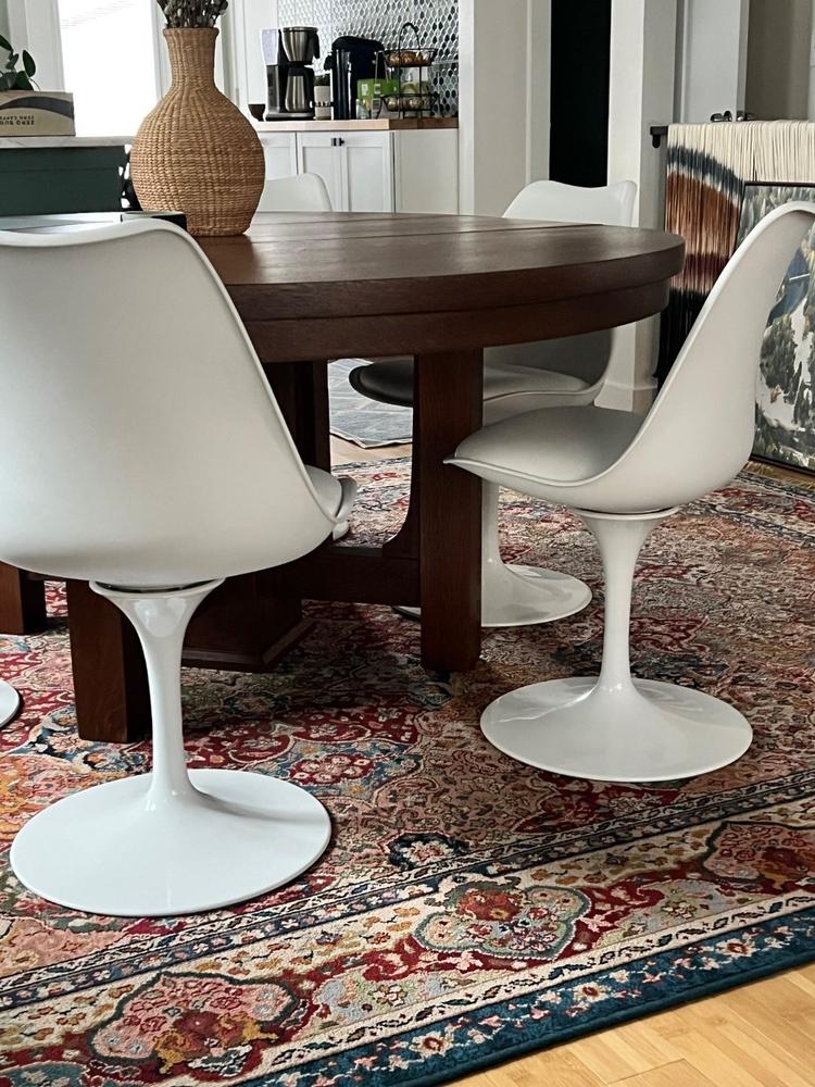 Tulip Swivel Side Chair, White - Customer Photo From Diane Burns