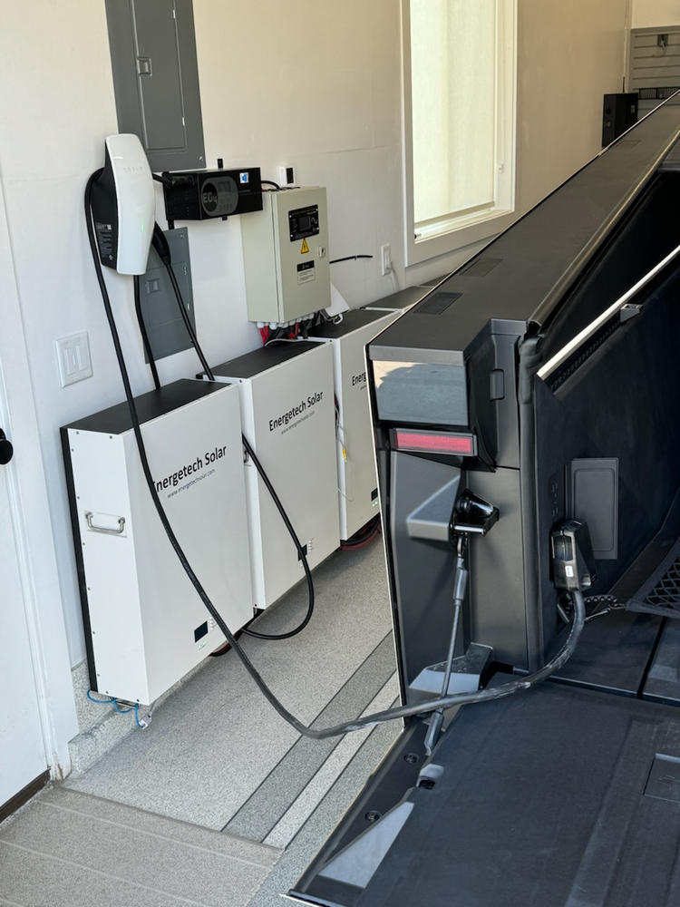 EG4 Chargeverter - GC | 48V 100A Battery Charger 5120W Output | 240/120V Input - Customer Photo From Kent Warnick
