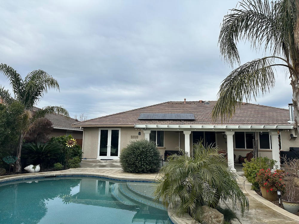 EG4 Hybrid Solar Mini-Split Kit | Energy Star Certified Air Conditioner Heat Pump AC/DC | 12000 BTU | SEER2 22 | +  1800 Watts of Solar PV [KIT-E0011] - Customer Photo From Peter Minion