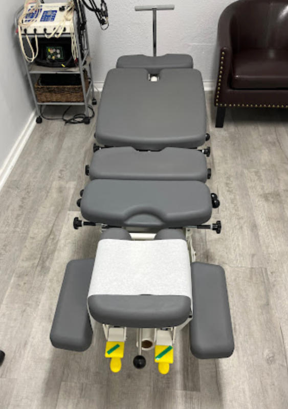 OsseFlex - Electric Chiropractic Massage Table - Spa Source