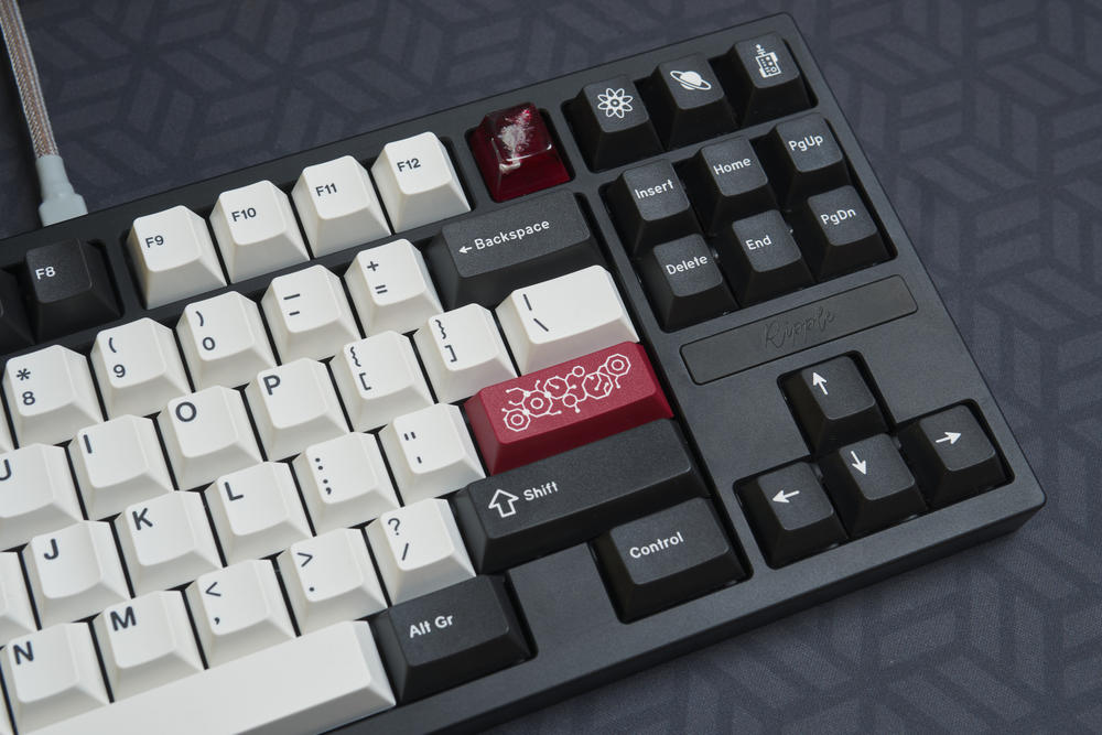 GMK CYL Deepwell – Space Cables