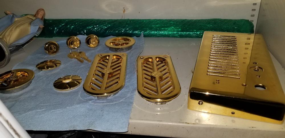 Gold brush plating on-site