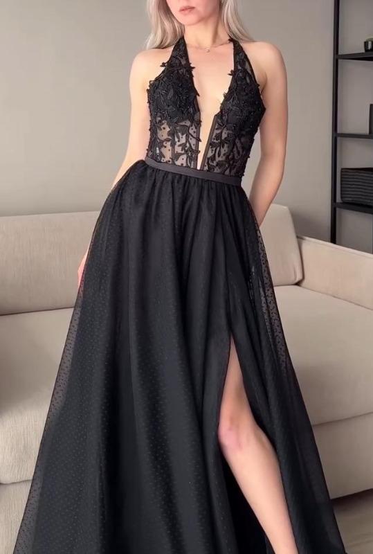 Abito maxi con scollo all