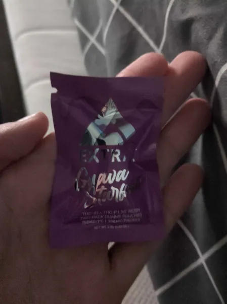 Delta Extrax Lights Out Gummies 300mg | 2pk - Guava Starfruit - Customer Photo From Lucas Bender