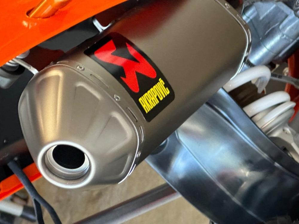 Akrapovic Exhaust Euro5 Approved Carbon Fibre for Ktm 125 Duke