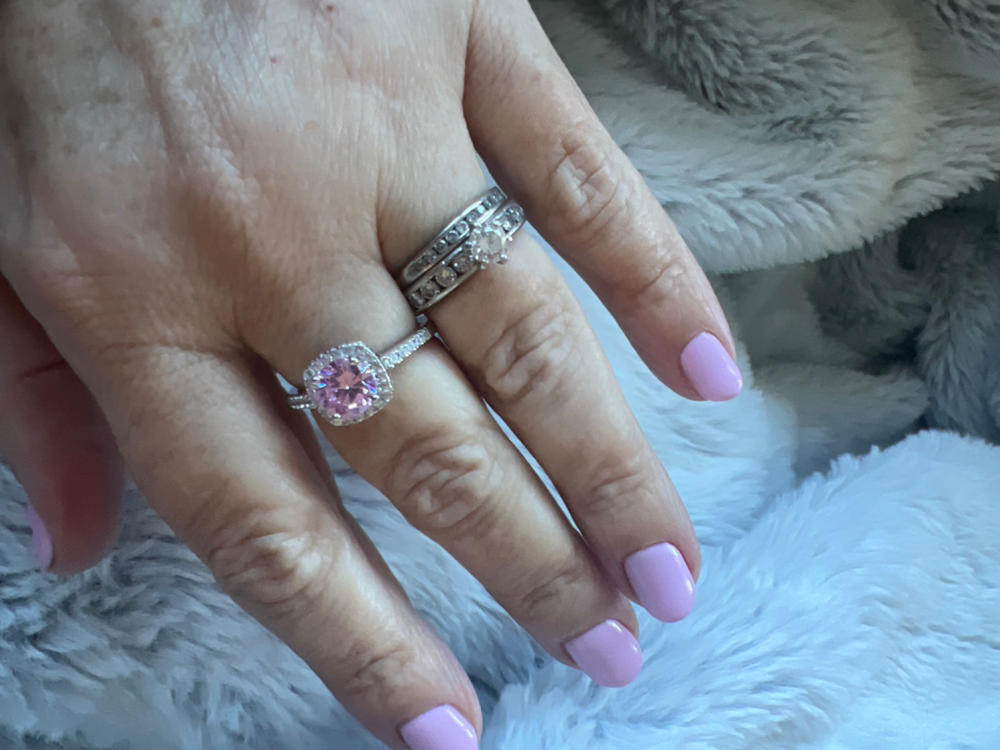 The Halo - Pink Sapphire - Customer Photo From Julie E Pochepan