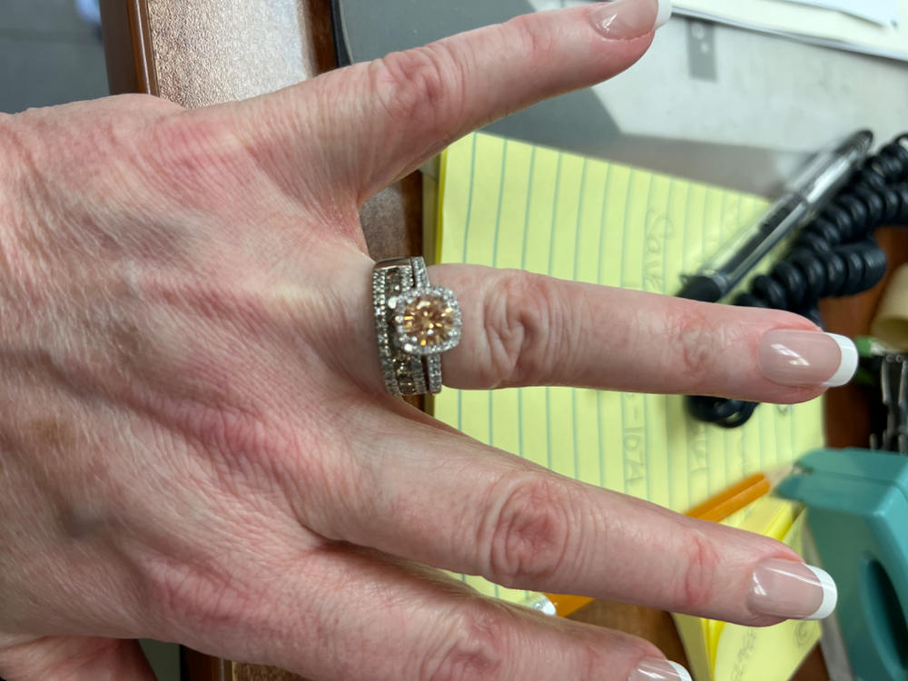 The Halo - Morganite - Customer Photo From Stacy Smith