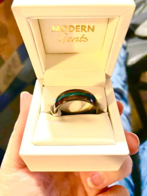 Elegant Ring Box - Customer Photo From Brianna Fleitman