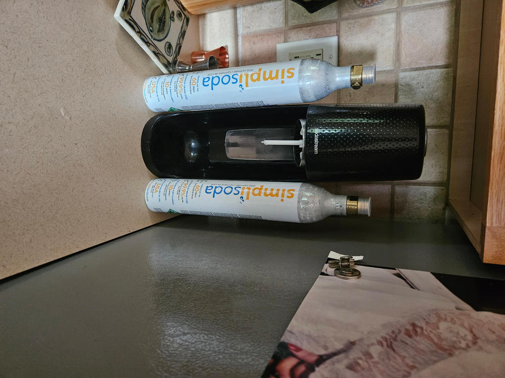 In App: 2 x 60L Screw-In Cylinders - Exchanging Empties - Customer Photo From Chris Todora