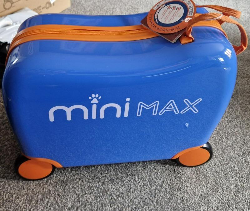 Aerolite MiniMax - Valigia da viaggio per bambini, adatta per bagaglio a mano EasyJet da 45 x 36 x 20 cm, con ruote, 29 l - Customer Photo From a customer