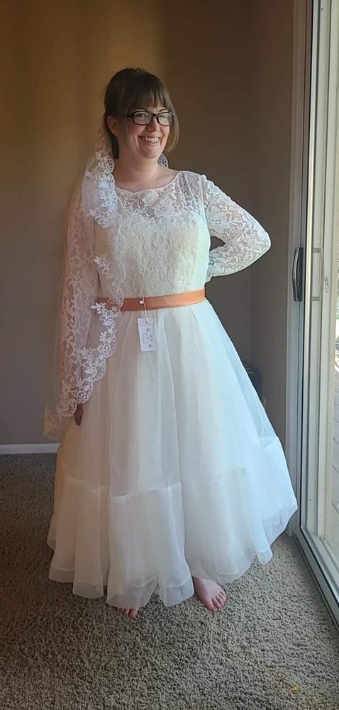 Vintage Style Modest Tea Length Wedding Dress with Long Sleeves CIERA  ieie