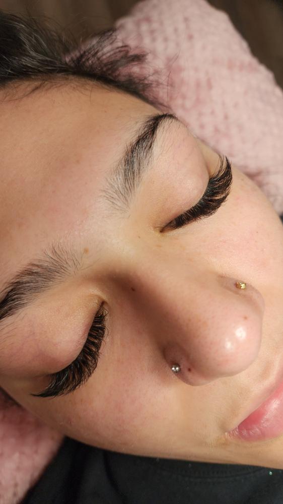 Faux Mink Single Length Eyelash Extensions - Customer Photo From Danielle Freeman