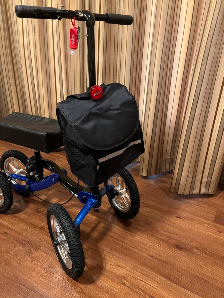 Off-road Knee Scooter with Pneumatic Tires | OasisSpace