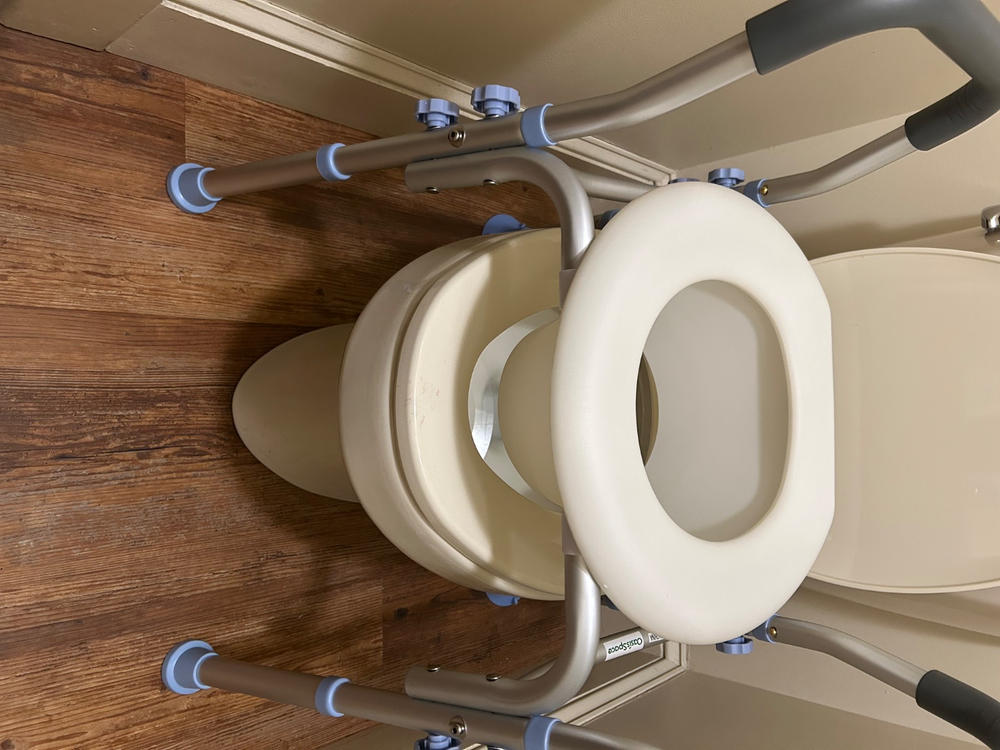 300LBS Capacity Raised Toilet Seat with Arms - Customer Photo From Roger Henneberger