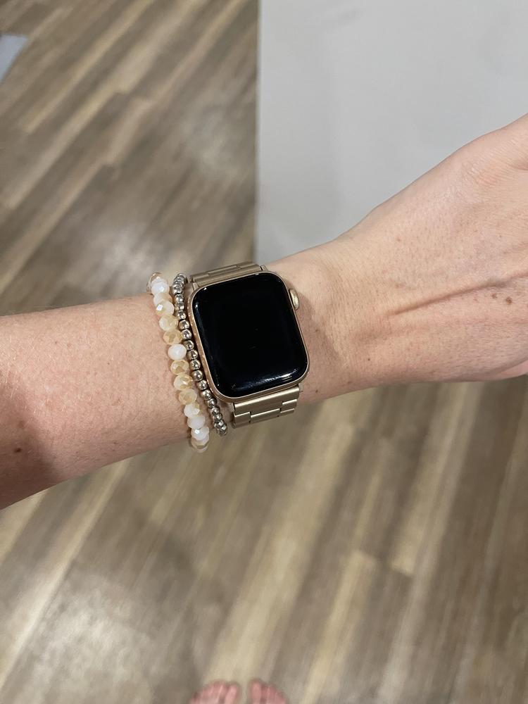 Apple watch space grey with gold band hotsell