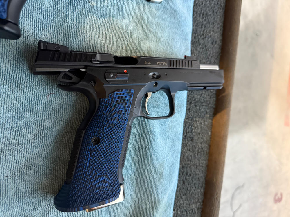 CZ Shadow 2 Palm Swell Veloce - Target - LOK Grips