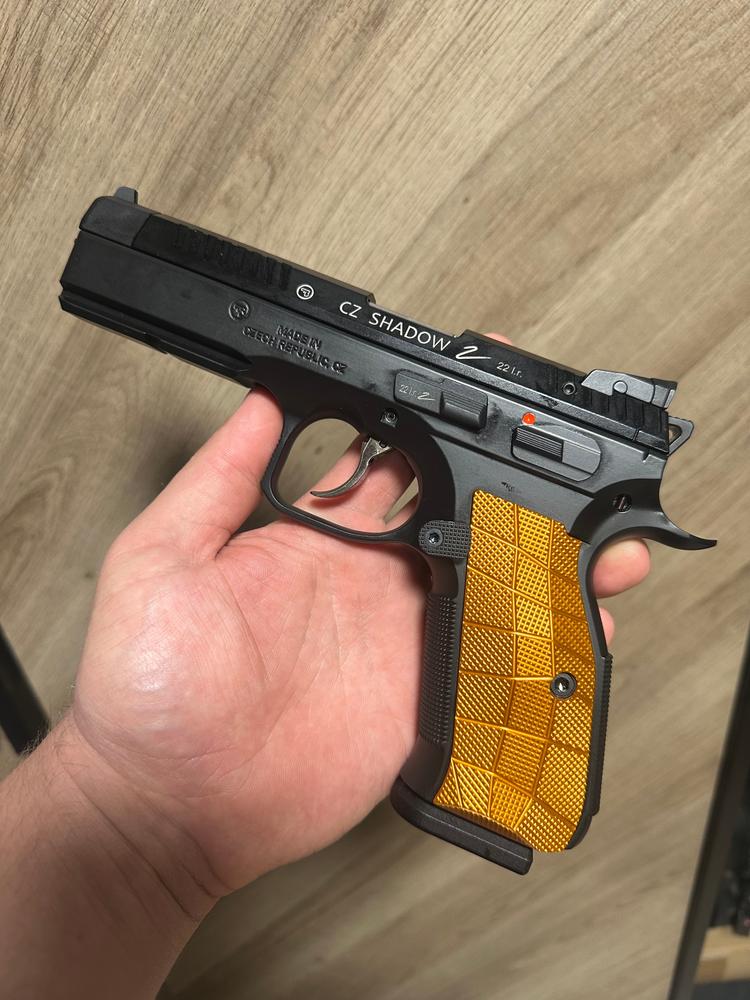 CZ Shadow 2 Palm Swell Bogies G10 Grips