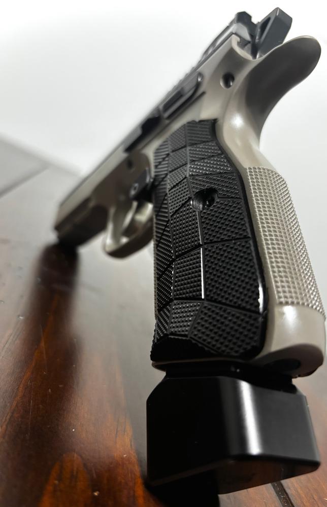 CZ Shadow 2 Palm Swell Bogies G10 Grips