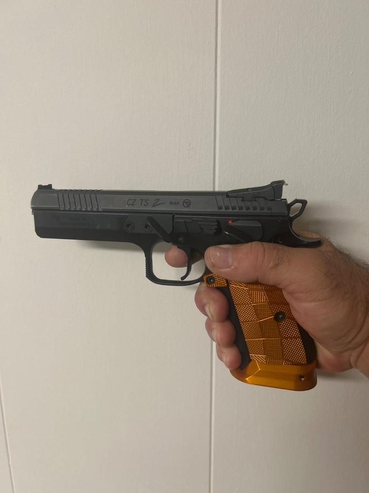 CZ Shadow 2 Palm Swell Bogies G10 Grips