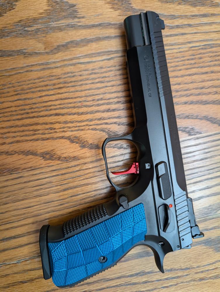 CZ Shadow 2 Palm Swell Bogies G10 Grips