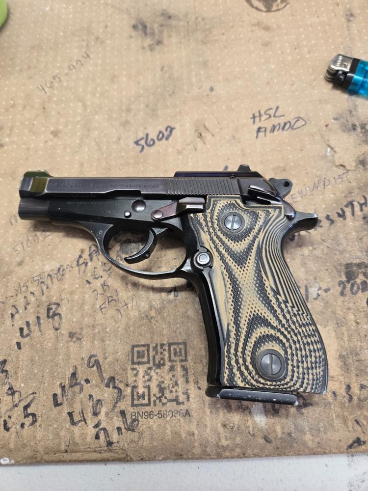 Beretta 84 | 81 Thin Checkered - LOK Grips