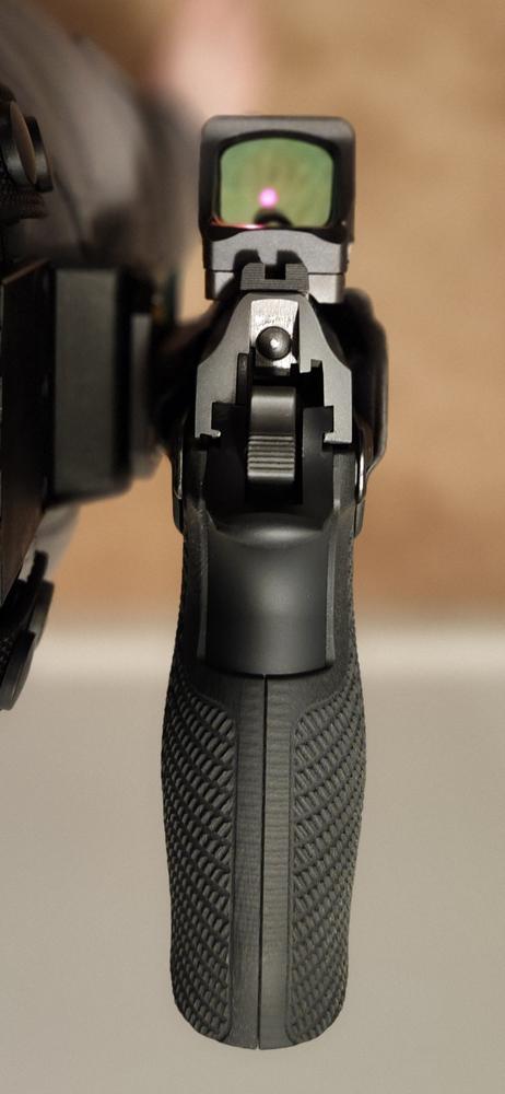 Beretta 92Xi Wraparound Grips | LOK Grips
