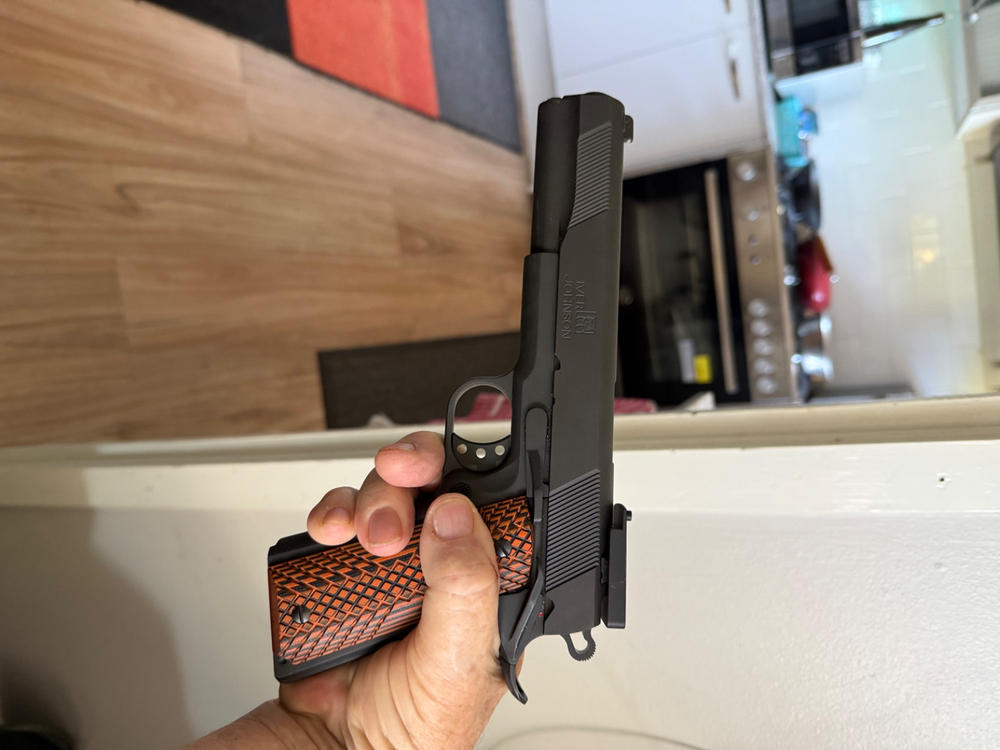 1911 Crosscut Grips | Order 1911 Crosscut Pistol Grips - LOK Grips
