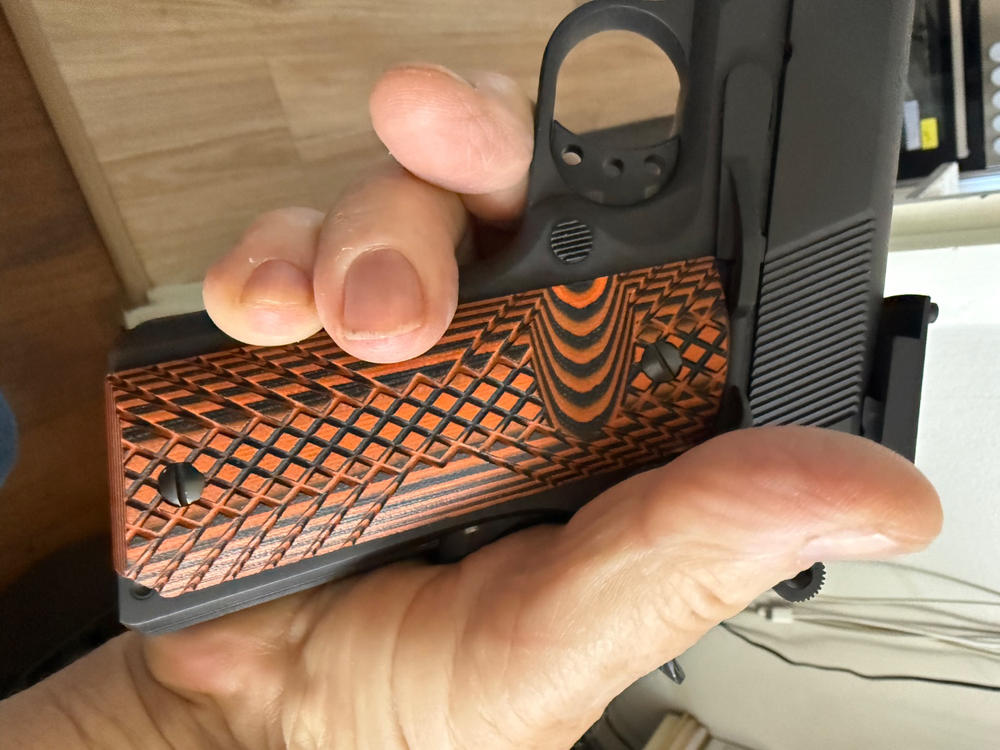 1911 Crosscut Grips | Order 1911 Crosscut Pistol Grips - LOK Grips