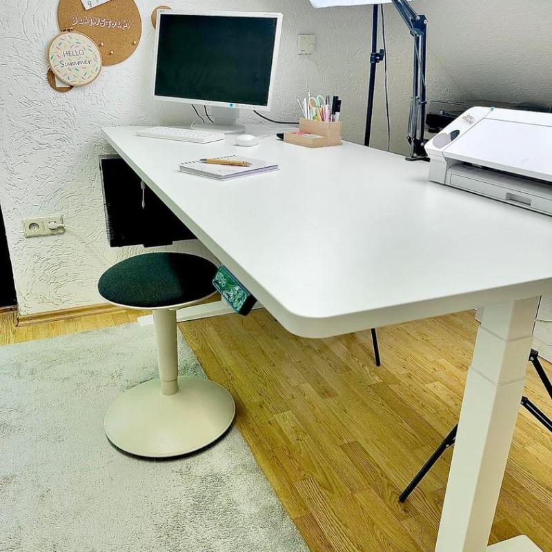 Höhenverstellbarer Schreibtisch mit verbesserter Stabilität - Customer Photo From Kikka Rohrig
