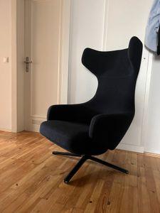 Grand Repos Lounge Chair Replica - Customer Photo From Samuel