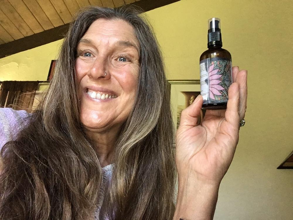 Ambhring Age Embrace Revitalizer and Hair Oil - Customer Photo From Ryhana Rae