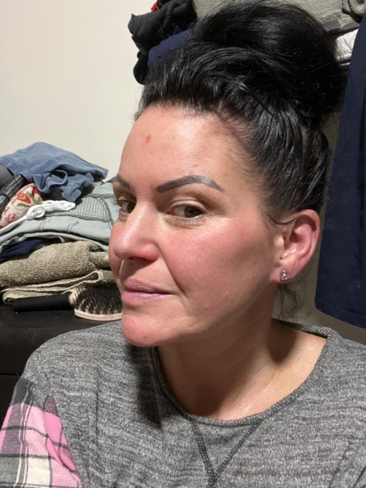 Nicumin Black Seed Brightening Face Cleansing Jelly - With Potent Extracts of Kalonji Seed, Licorice and Saffron Enriched With Niacinamide - Customer Photo From Rachael Jordan